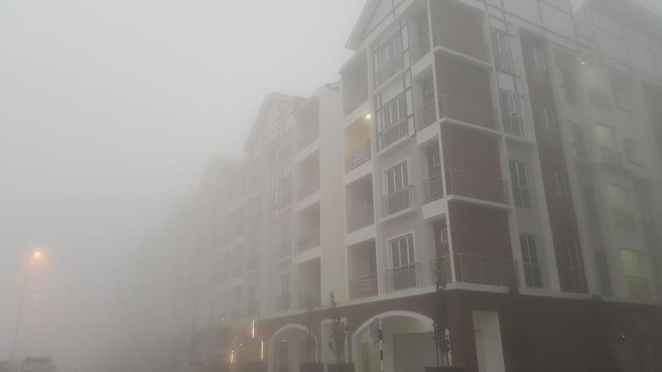Fazlia Resthouse At Golden Hills Cameron Highlands Near Pasar Malam Tanah Rata Exterior photo